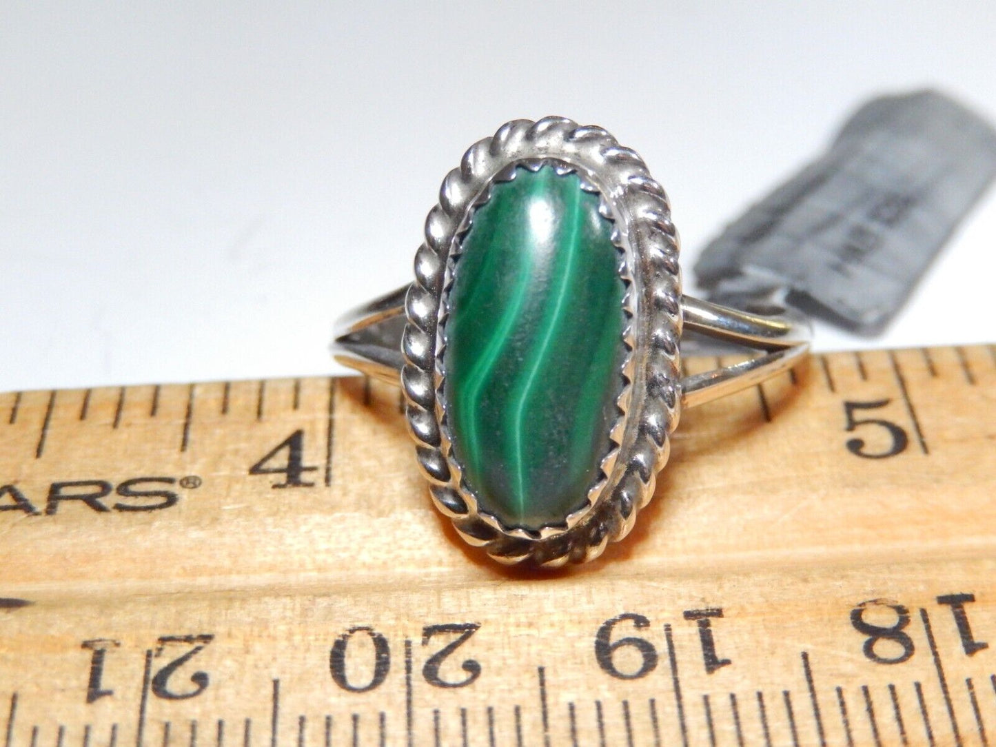 *VINTAGE*  Native American Sterling Silver Green Malachite Ring Signed SB sz 8