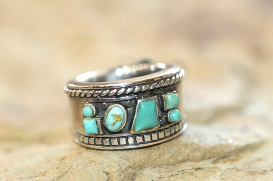 *VINTAGE*   Native American THICK Sterling Silver 925 Turquoise Ring Size 6.25