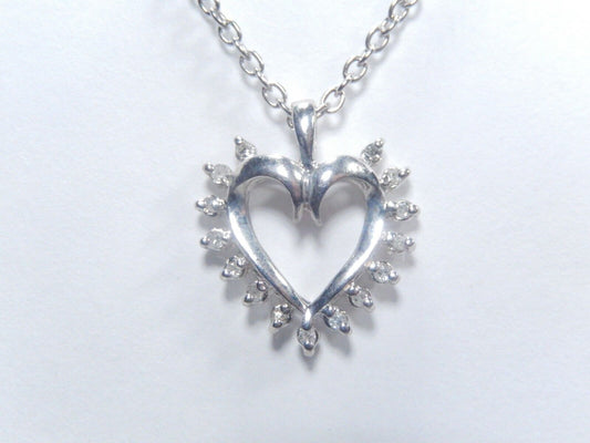 *VINTAGE*  10k White Gold 1/4CT 15 Natural Diamond Heart Pendant w/18"chain