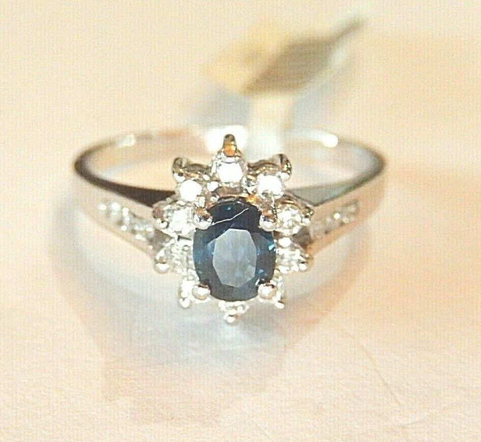 *NWT* 14K White Gold Natural Solitaire Sapphire and VS Diamond Halo Ring Sz 6.25