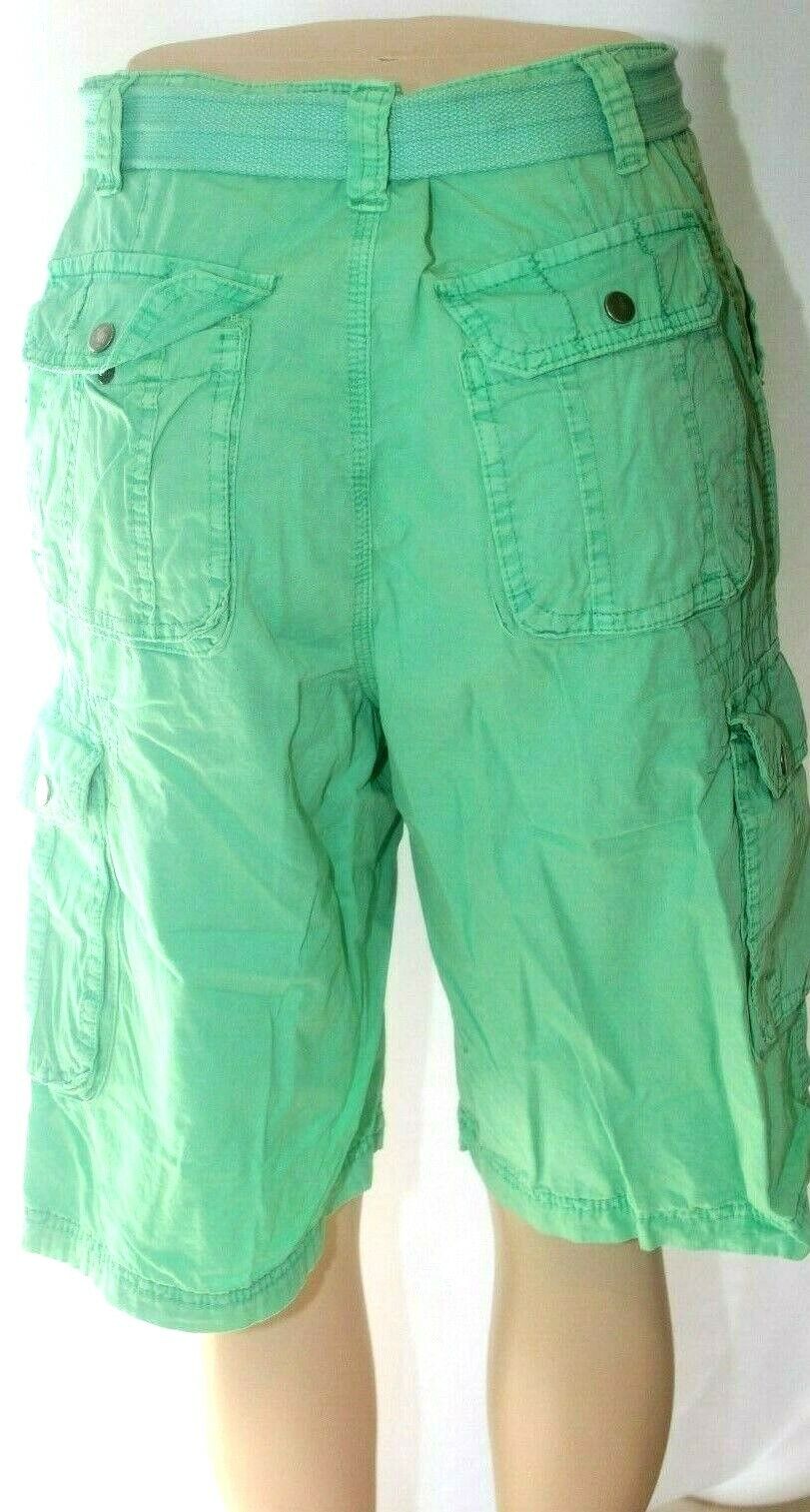 *NWT* $50. Brooklyn Xpress Men's Mint Green  Cargo Shorts & Belt Size W32