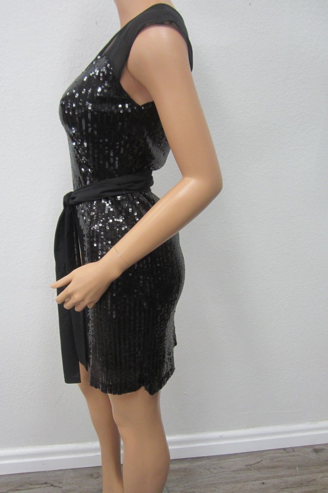 Forever 21/Love 21 SUPER CUTE Black Sequin  Dress, XS/TP