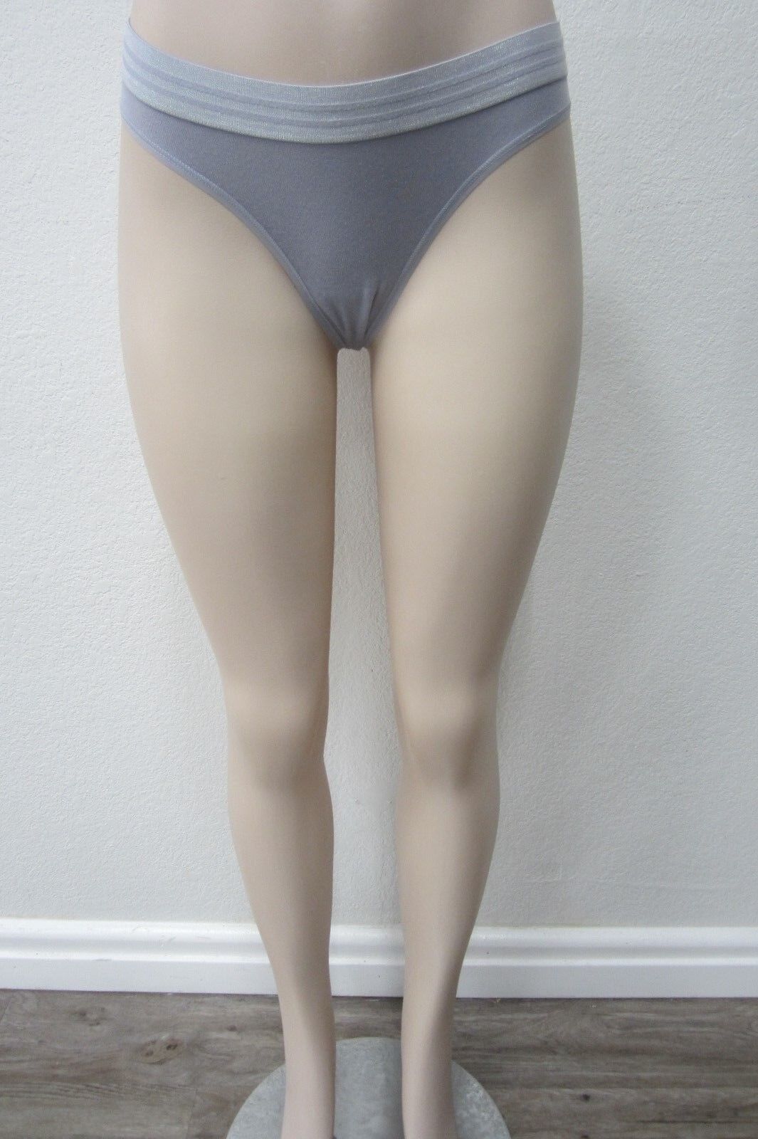 *NWT* VICTORIA'S  SECRET VERY SEXY STRING THONG PANTIES