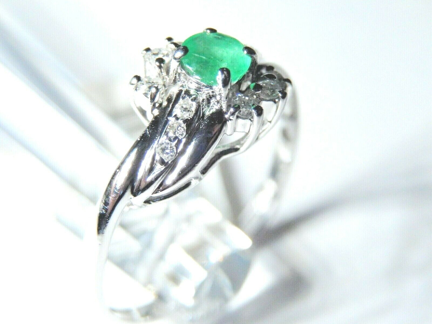 *NWT* 14K White Gold Natural Emerald & Diamond Halo Ring  Size 7