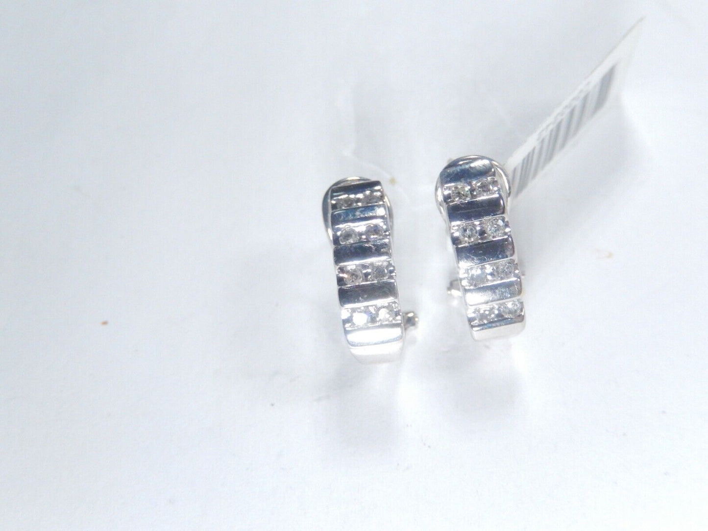 *VINTAGE*  14K White Gold 1/2 CT Natural Diamond Women's Lever Back Earrings