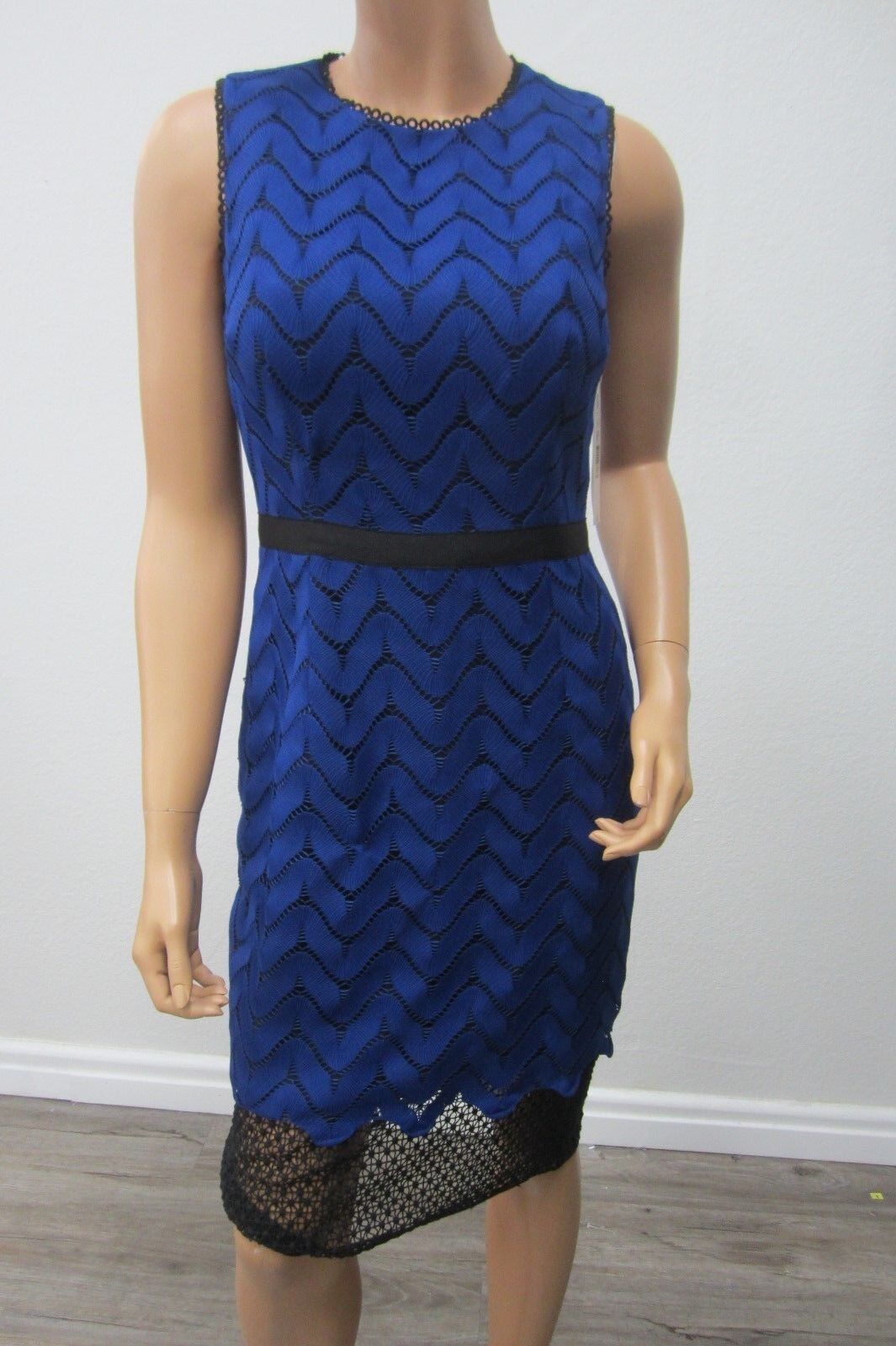 NWT Antonio Melani Halloway Dress Beautiful Deep Blue with Black Lace Size 4