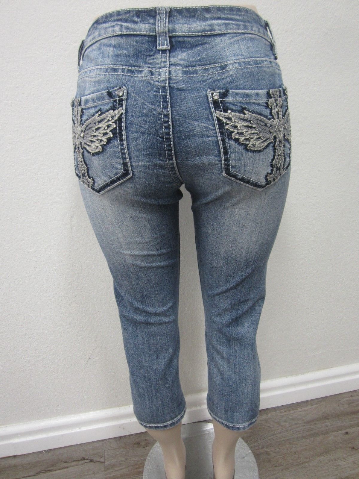 NICE WOMENS ND WEEKEND STRETCH CAPRI JEANS SIZE 10 x 22L
