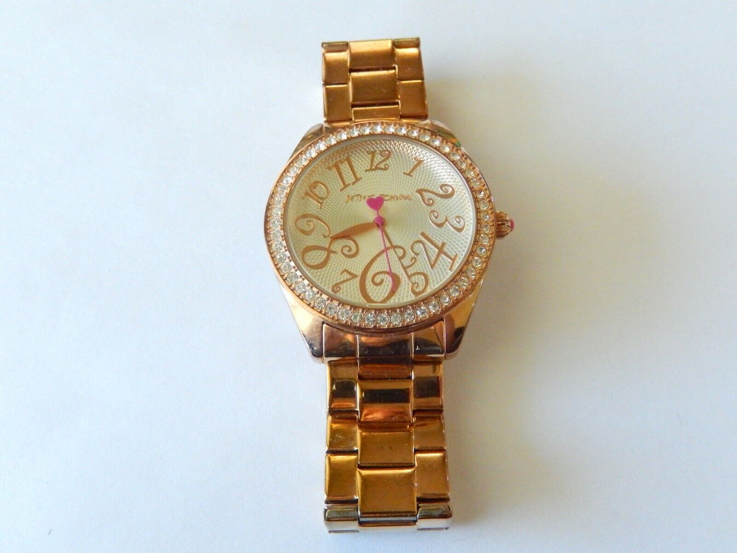 BETSEY JOHNSON Watch BJ00048-03 Gold Toned Stainless Steel Heart Second Hand