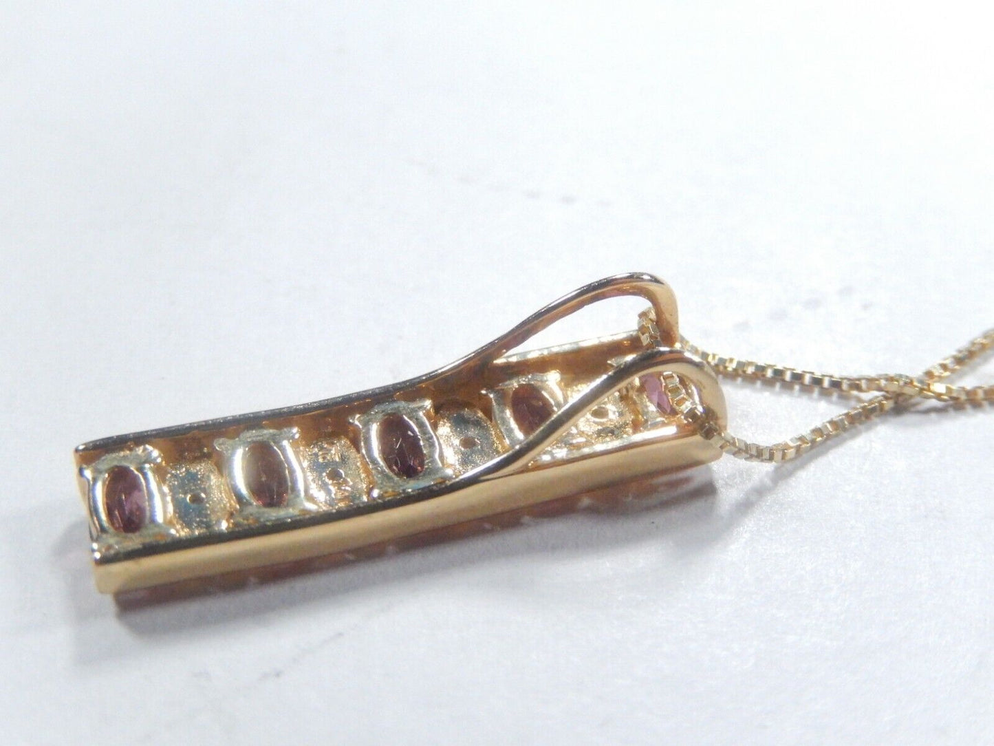*VINTAGE*  14k Yellow Gold Amethyst and Diamond Pendant w/18" chain