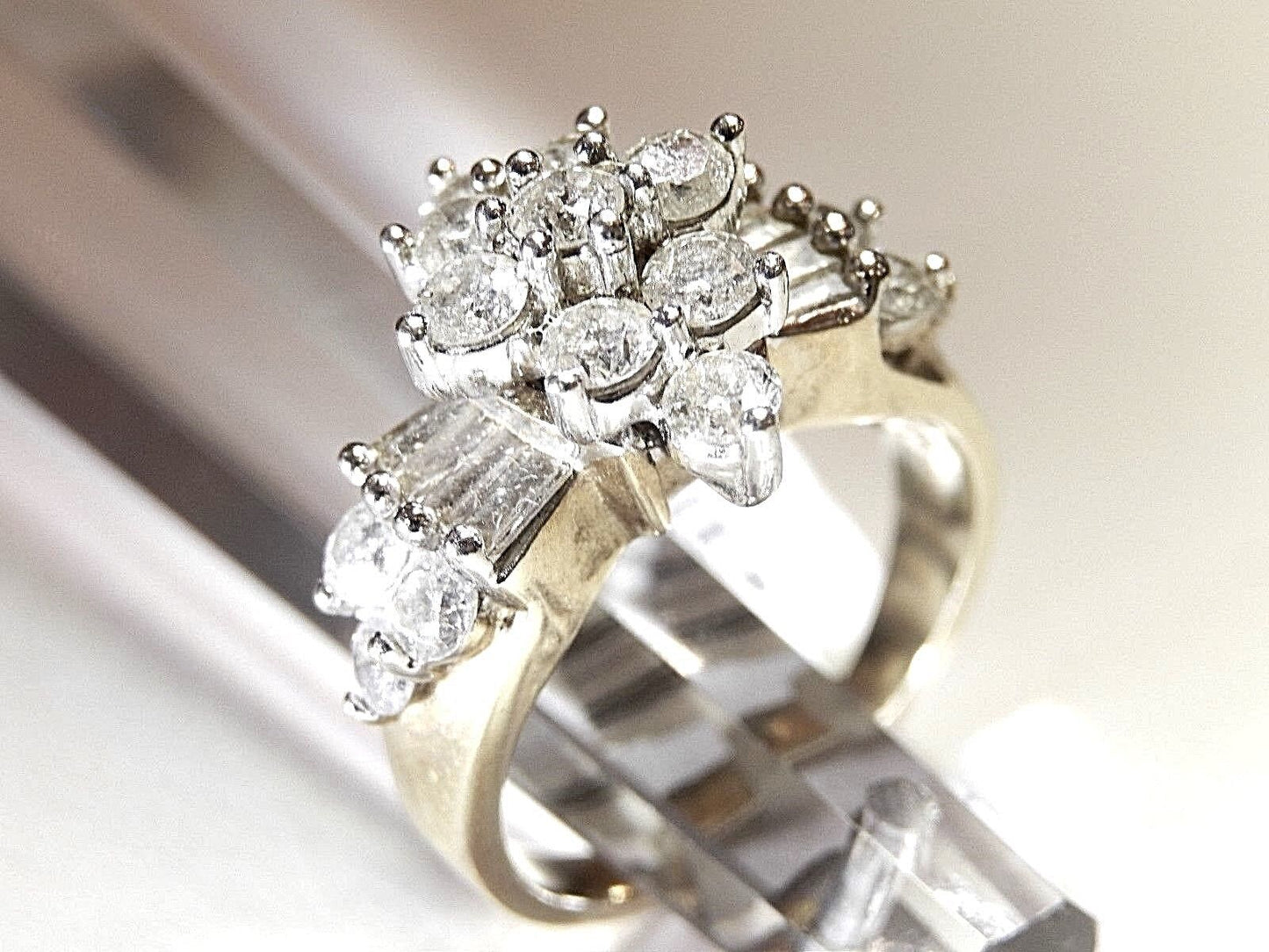 VINTAGE Elite 10k Solid Yellow Gold And 2 Ct Tw Natural Diamonds Cluster Ring