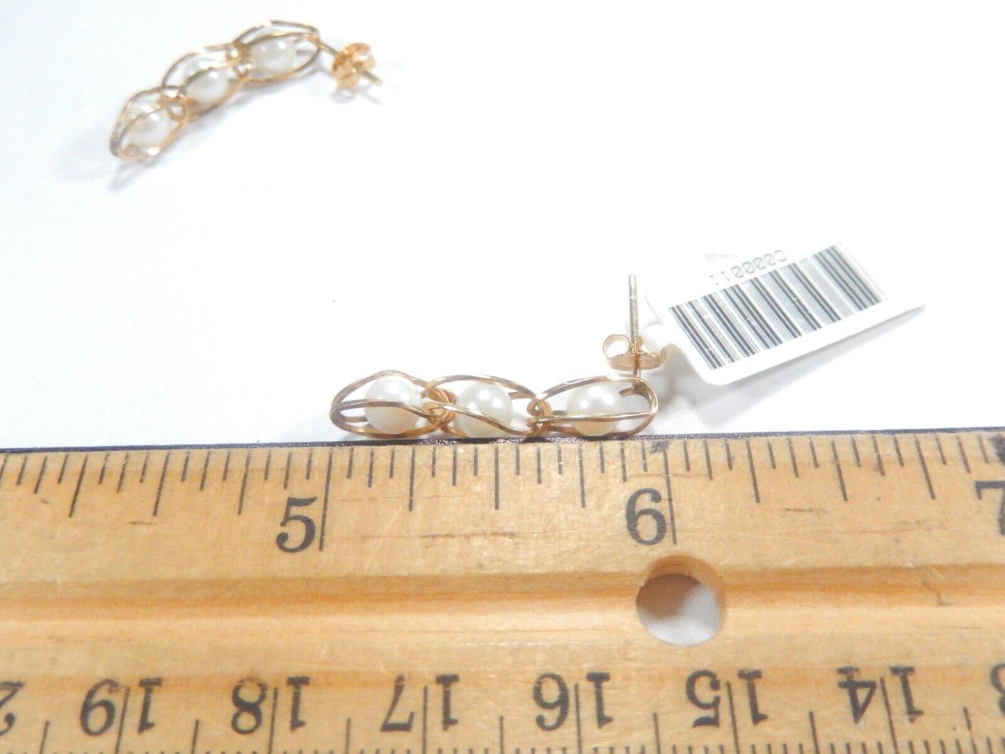 *VINTAGE*  14K Yellow Gold  Fresh Water Pearl Dangle Earrings