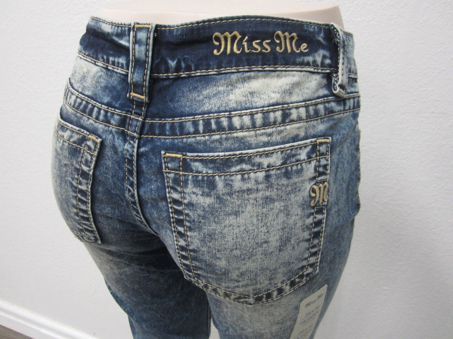 NWT MISS ME #JY8643S Signature Skinny Women's Jeans Size  29 x 30