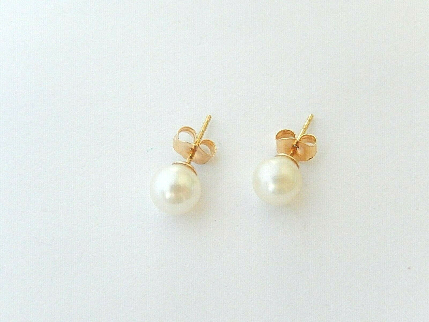 *VINTAGE*  Japanese Real 6.5mm Cultured Pearl 14K Yellow Gold Stud Earrings MINT