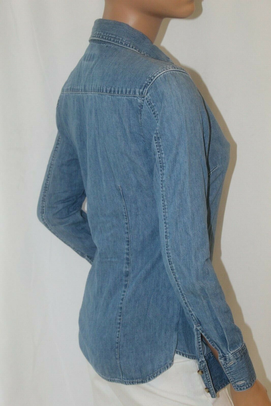 Eddie Bauer Women  Cotton Long Sleeve Button-Down Shirt Size Small