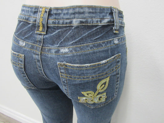VERY NICE Realtree Girl Distressed Jeans Camo Pocket 2% Lycra Stretch Sz 29 x 33