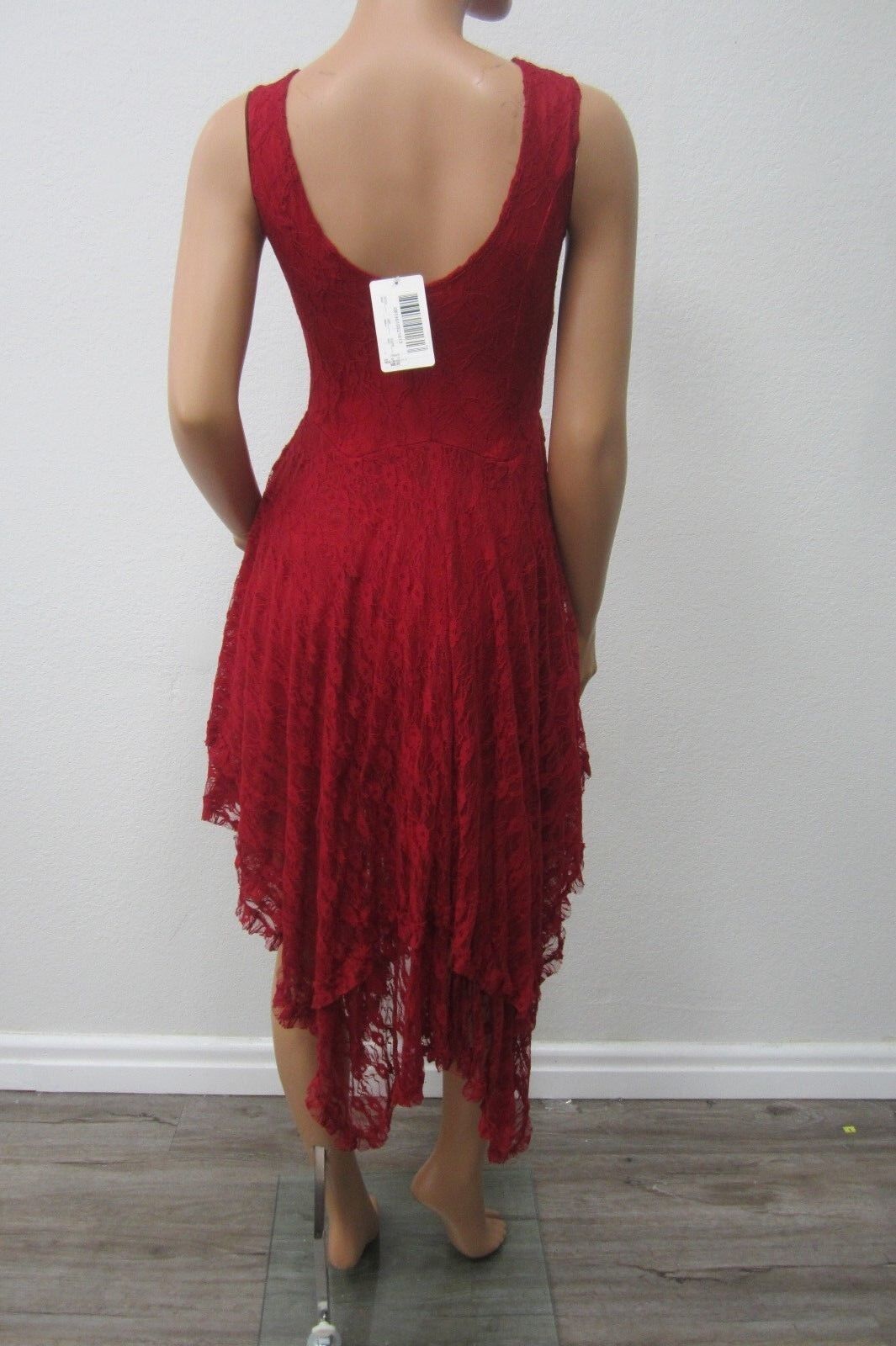 NWT Gorgeous Paris Hues Red Lace Dress Sz Small