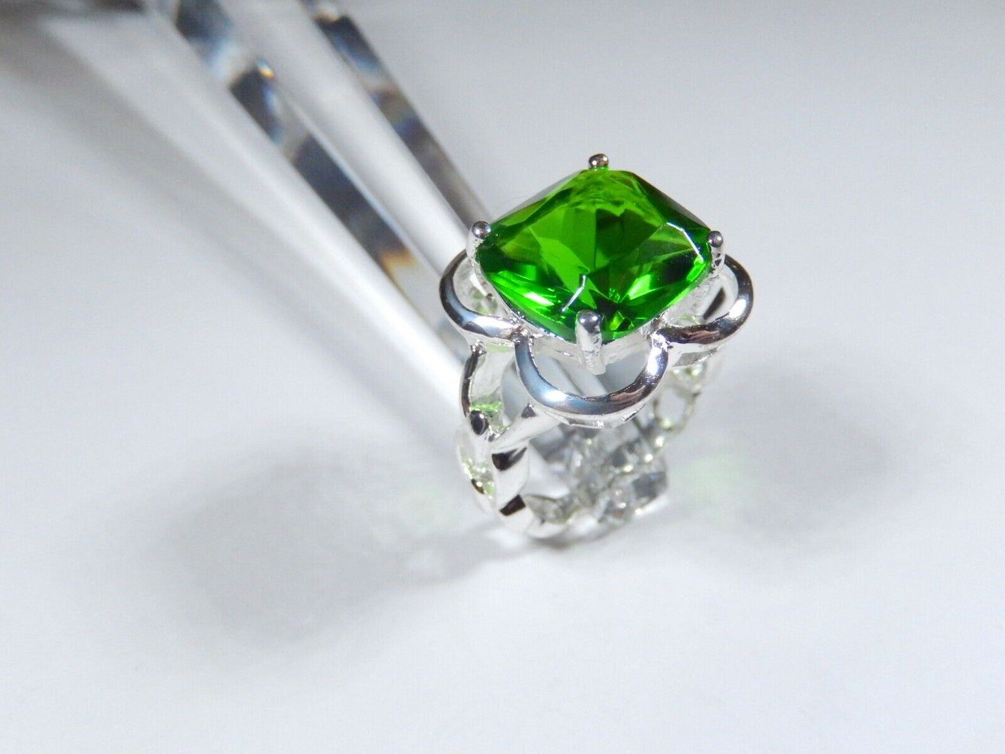 Sterling Silver 9.0 CT Cushion Cut Simulated Green Peridot Ring Size 7.75