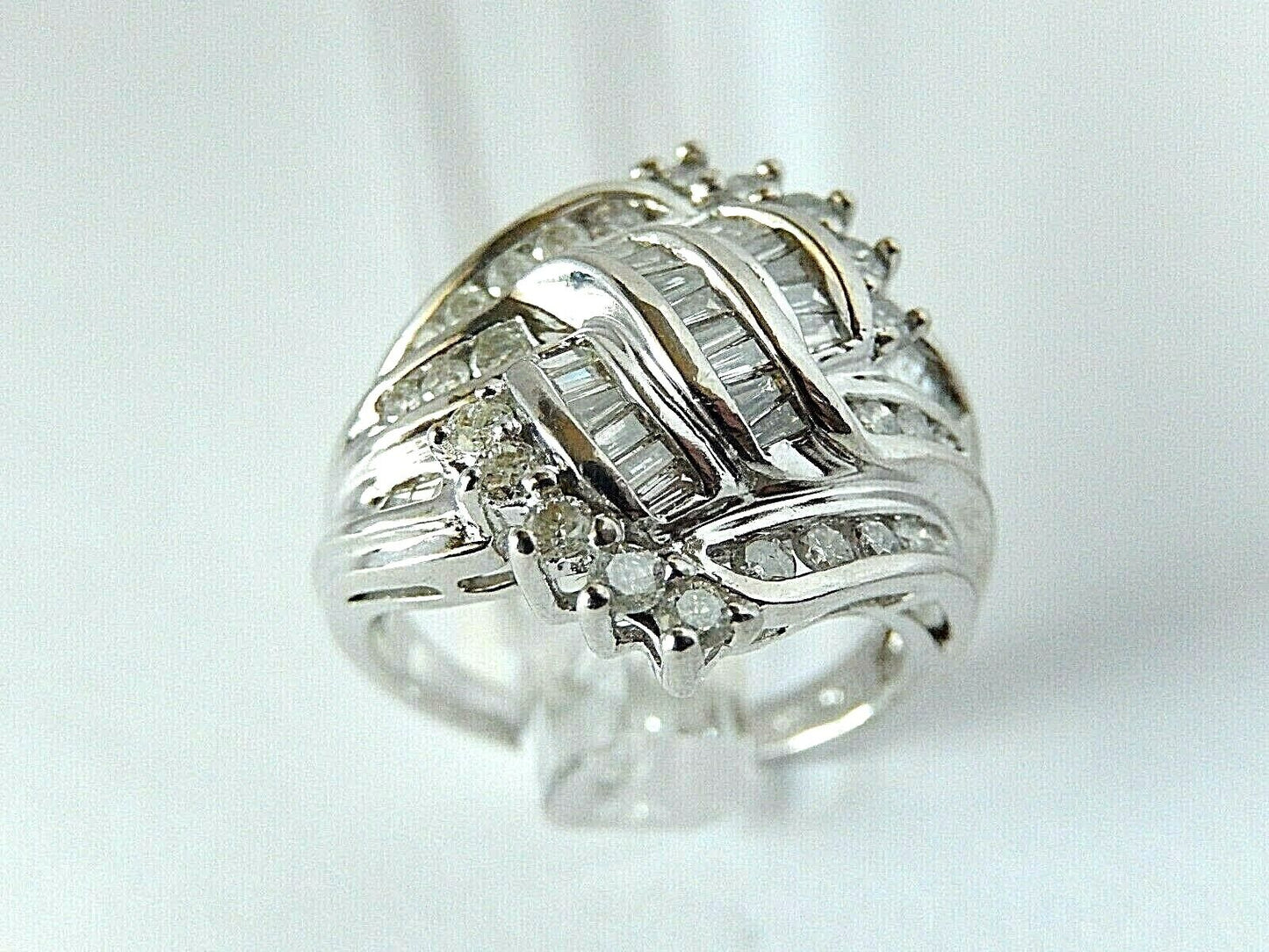 1 Ct Natural Round & Baguette Diamond 10k White Gold Dome Band Ring Sz 7.25
