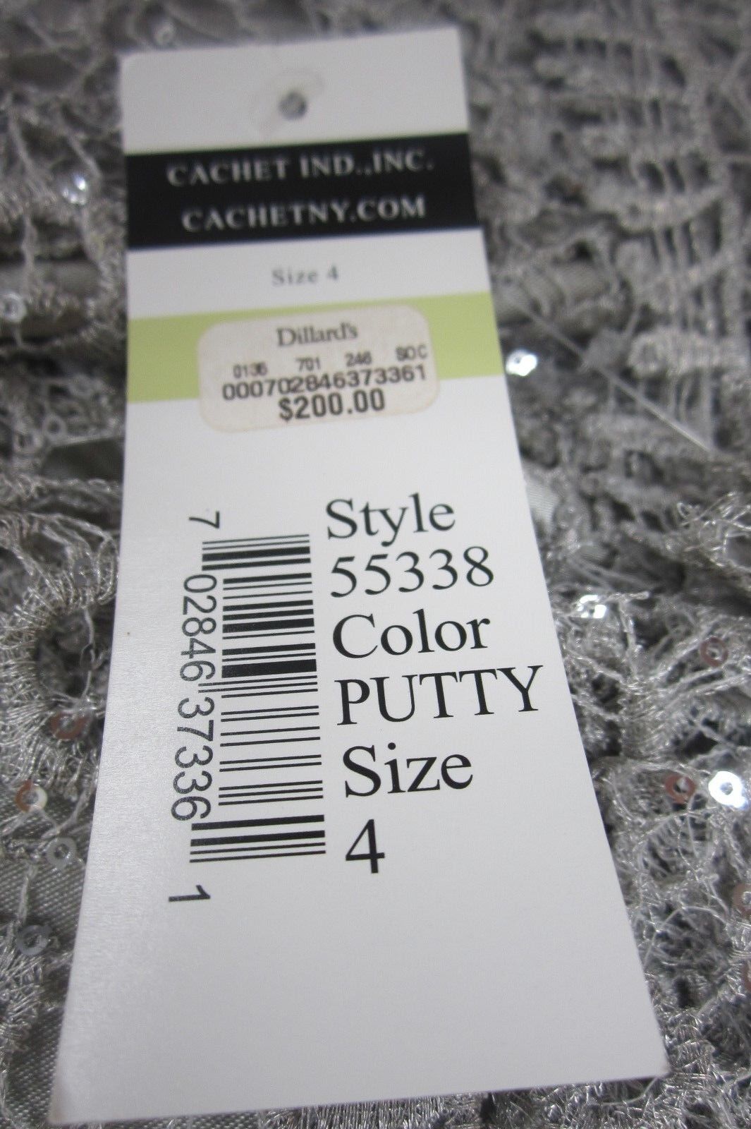 NWT CACHET Beautiful Lace Emboidered 3/4 Sleeve Dress with Silver Sequins Size 4