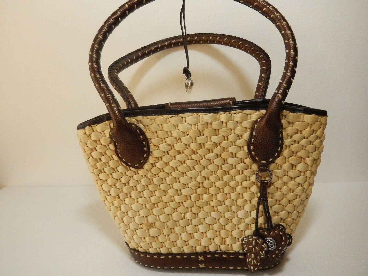 *MINT* Brighton Collectibles Big Straw Handbag with Detailed Leather Accents