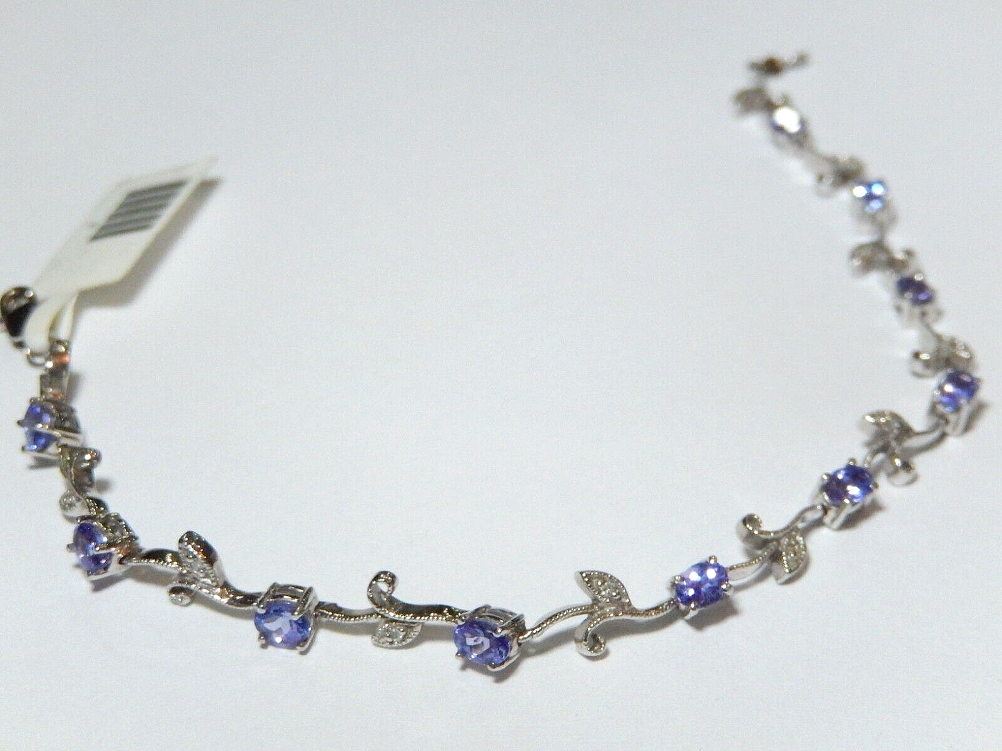 *NWT* 14K White Gold 2.00 CT Natural Tanzanite  & Diamond Flower Bracelet 7"