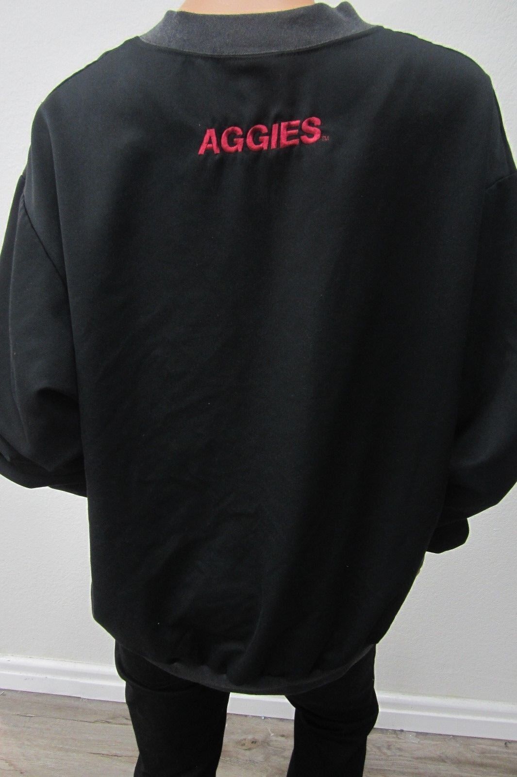 *VERY NICE*  Texas A&M Aggies Black V-Neck Pullover Jacket Mens Size Large