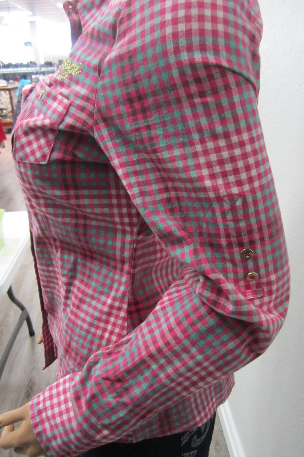 VERY NICE  WOMEN'S AUTHENTIC COOGI BUTTON DOWN SHIRT SIZE LARGE