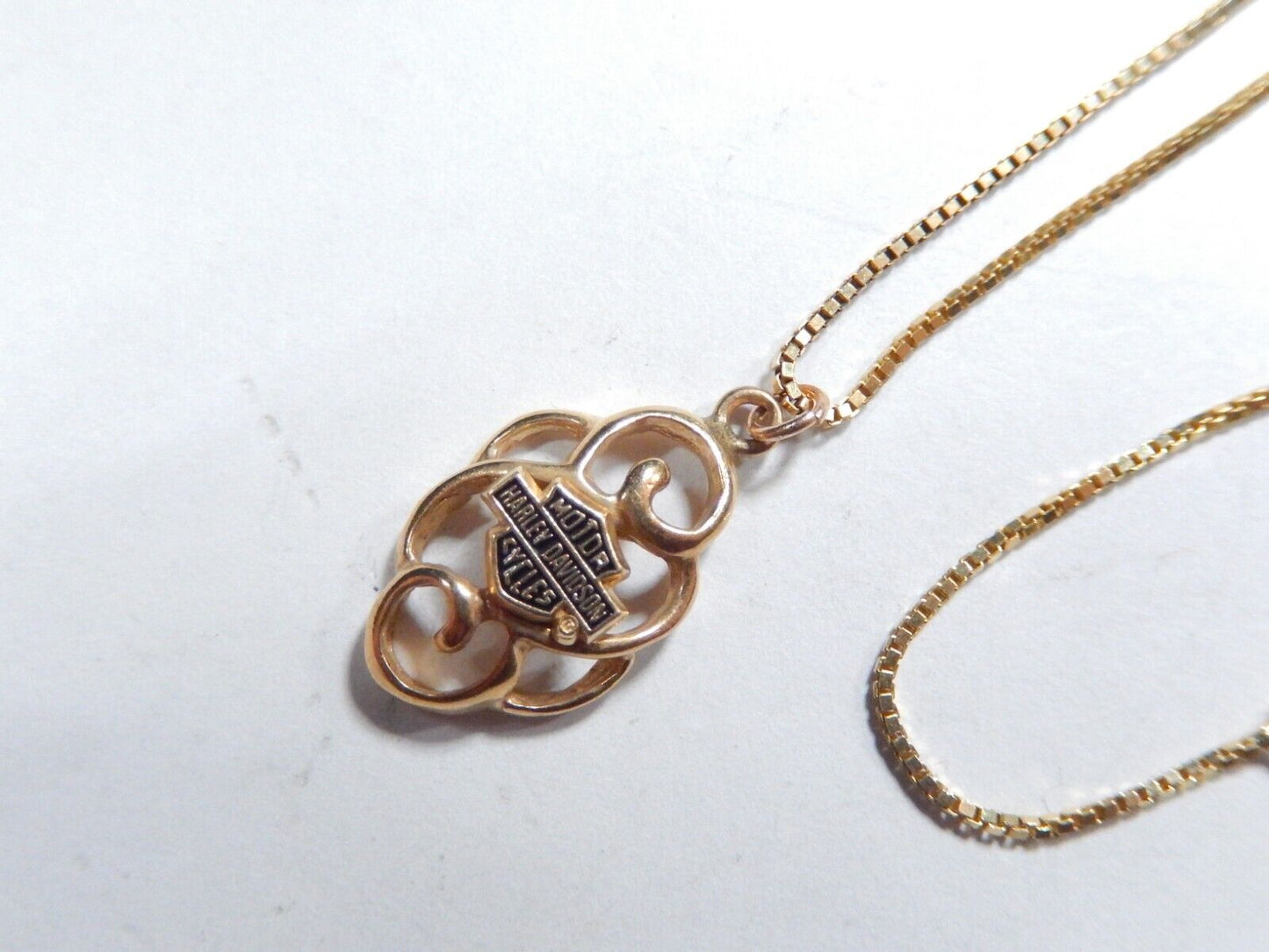 10kt Yellow Gold Harley-Davidson Motorcycles Freeform  Pendant w/18"chain