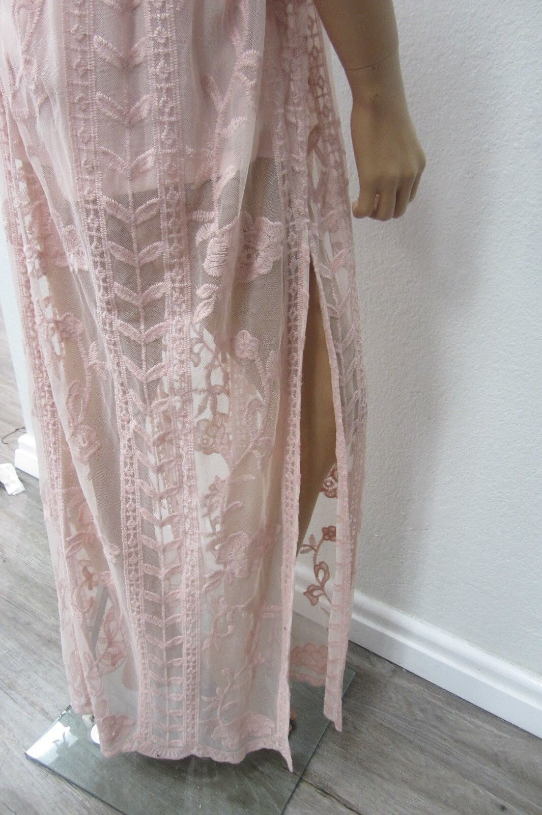 *NWT* Gianni Bini Fan Favs GB Long Dusty Rose Lace  Dress Semi Sheer Size XSmall