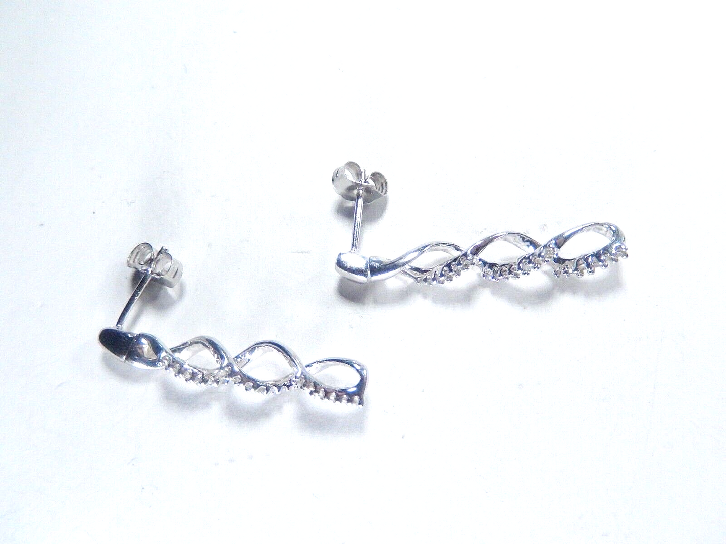 10k White Gold 1-1/8" Long Twine Infinity Wrap 38 Diamond Earrings .33CT TW