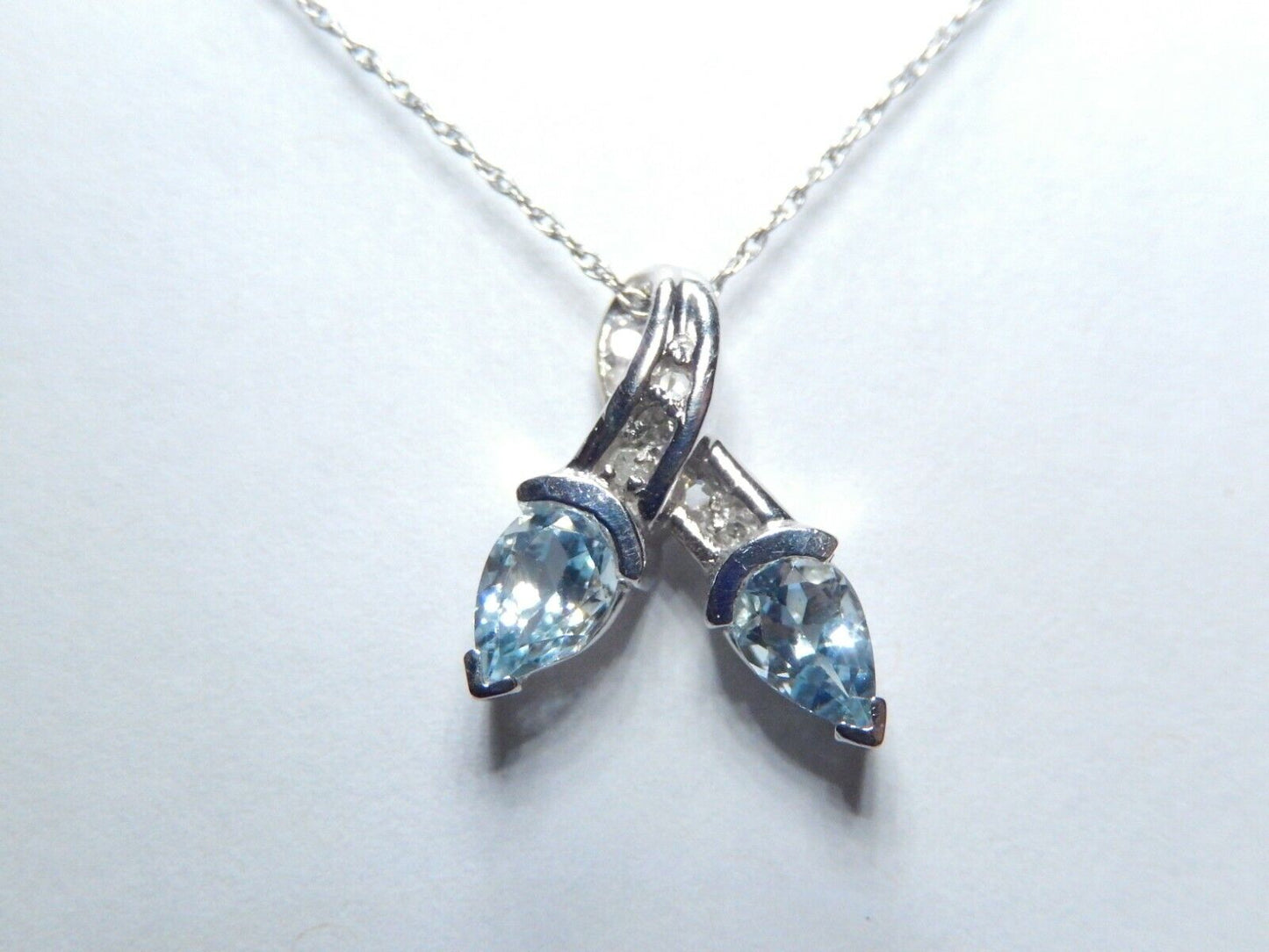 *NEW*  10k White Gold Aquamarine and Diamond Necklace w/14K 18" Chain