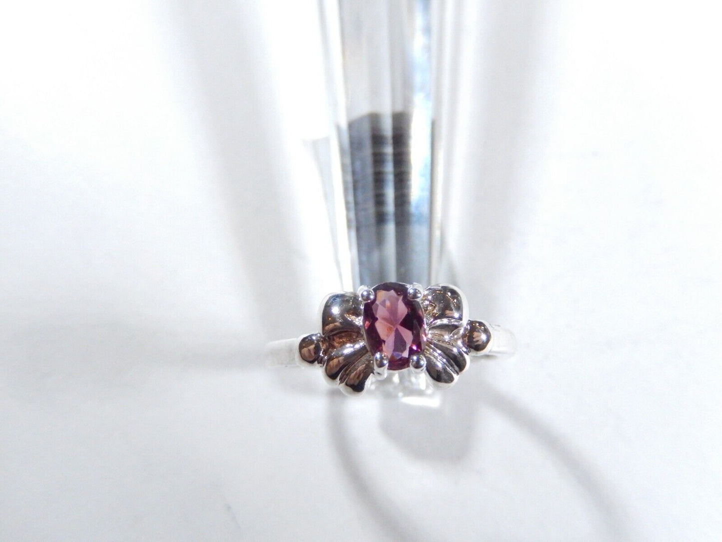 *VINTAGE* Cute Sterling Silver Garnet Ring Size 6.75