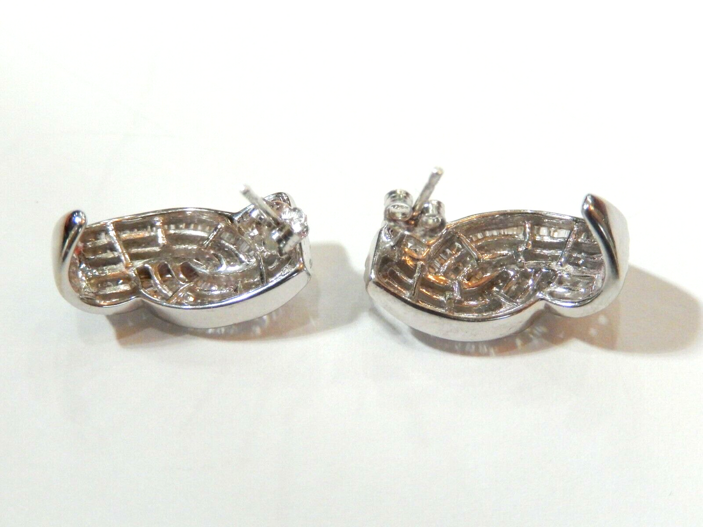 14K White Gold 2.00 CT Natural Baguette Cut Diamond Huggie Hoop  Earrings