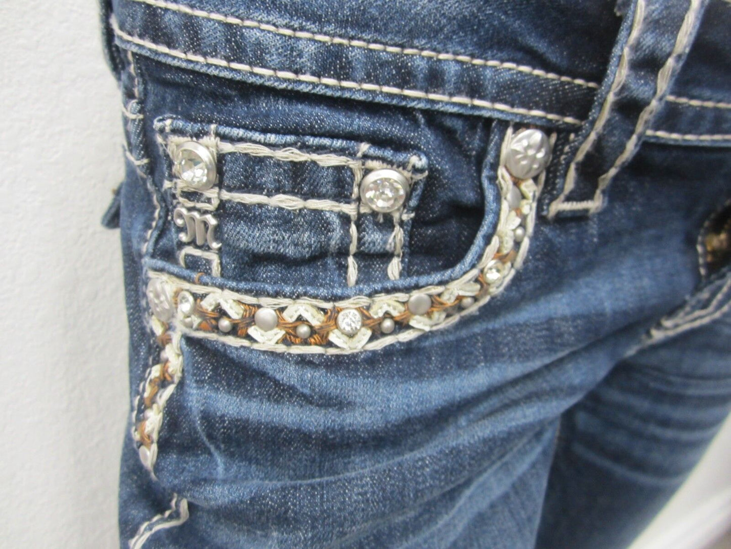 NWTMiss Me White & Tan Stitching Bling Medium Wash Bootcut Jeans JP7306B Sz29x34