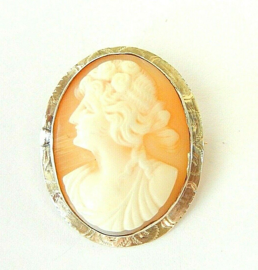 *VINTAGE* 14k Yellow Gold Large Carved Shell Cameo Brooch Pin or Pendant 1 3/8"