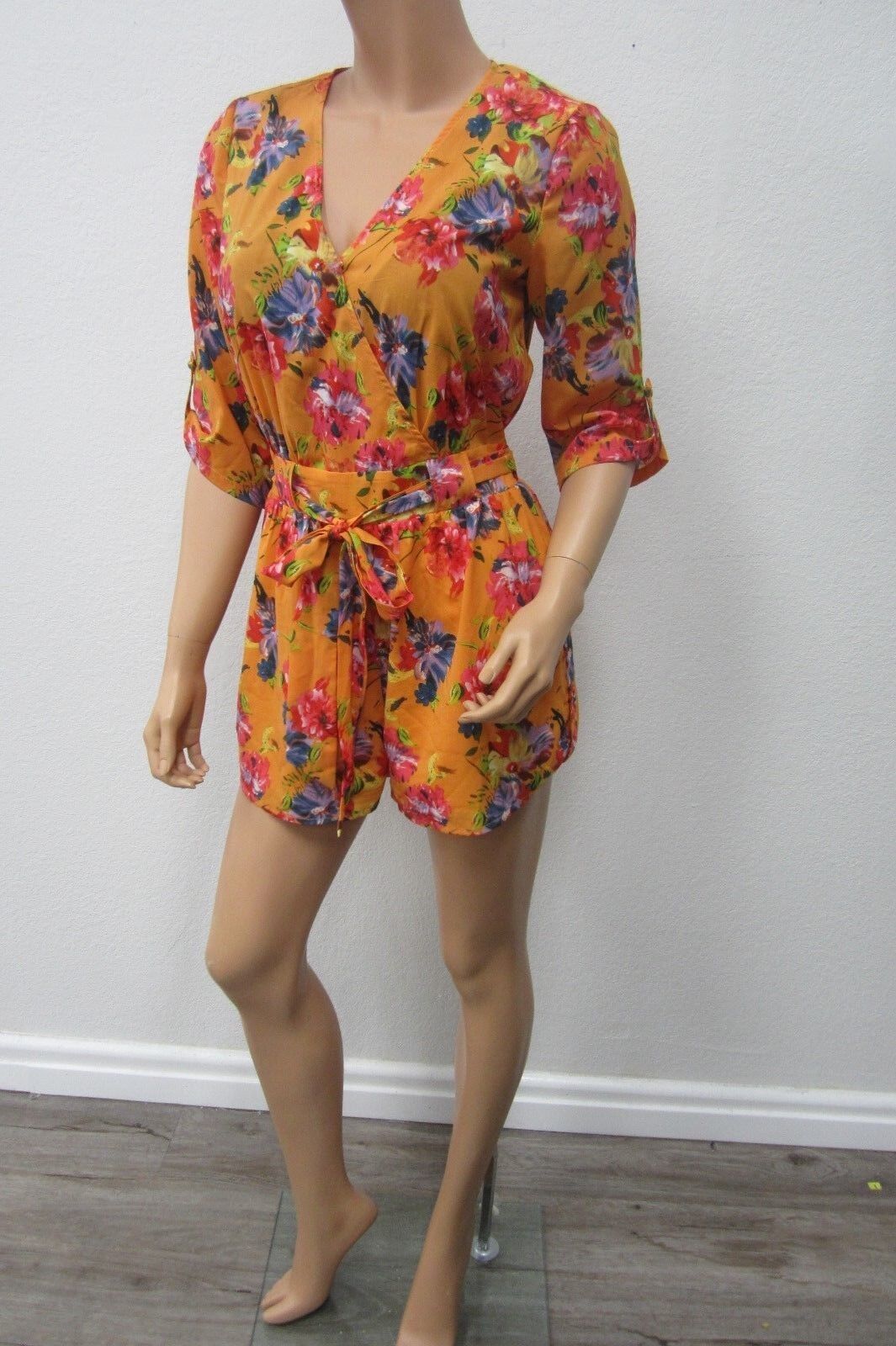 *NWT* $109.00  Gianni Bini In The Garden Erynn Peachy Romper  CUTE Size Small