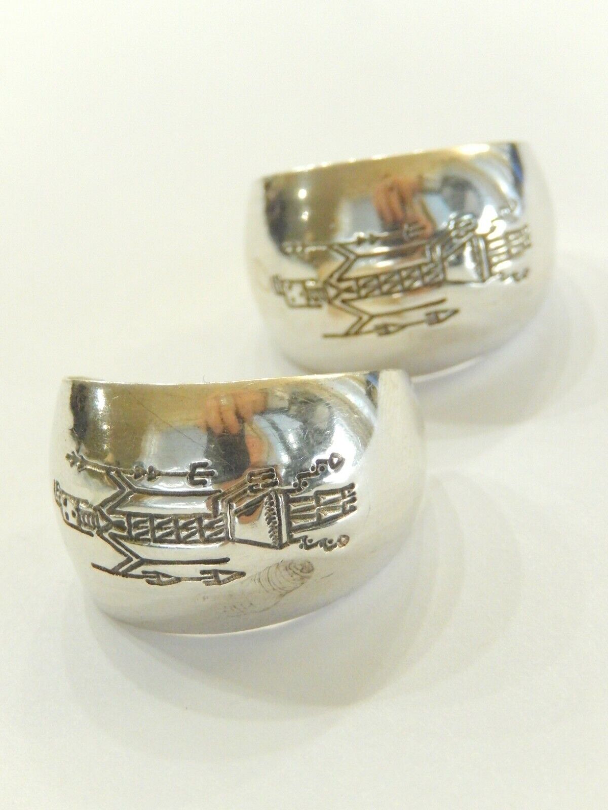 *VINTAGE* Native American  Stamped Sterling Silver 7/8" Wide 3/4 Hoop Earrings