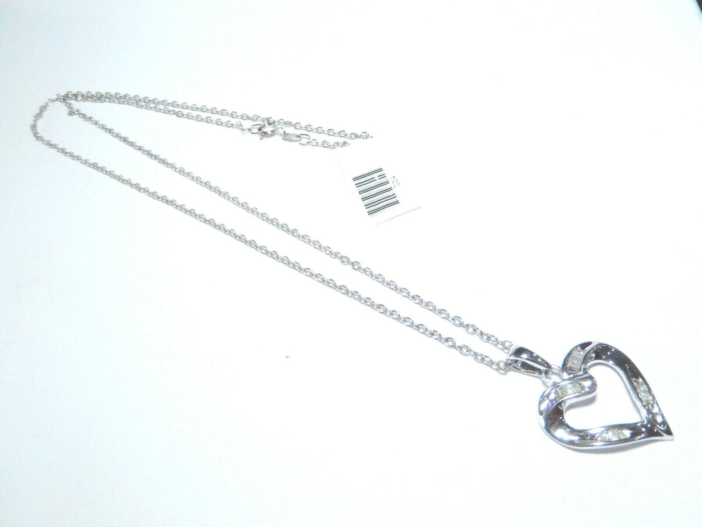 *NWT* 10k White Gold  .25 Ct. Baguette Natural Diamond Heart Pendant w/18"Chain