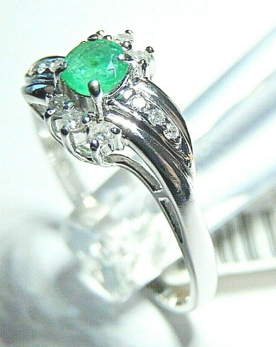 *NWT* 14K White Gold Natural Emerald & Diamond Halo Ring  Size 7