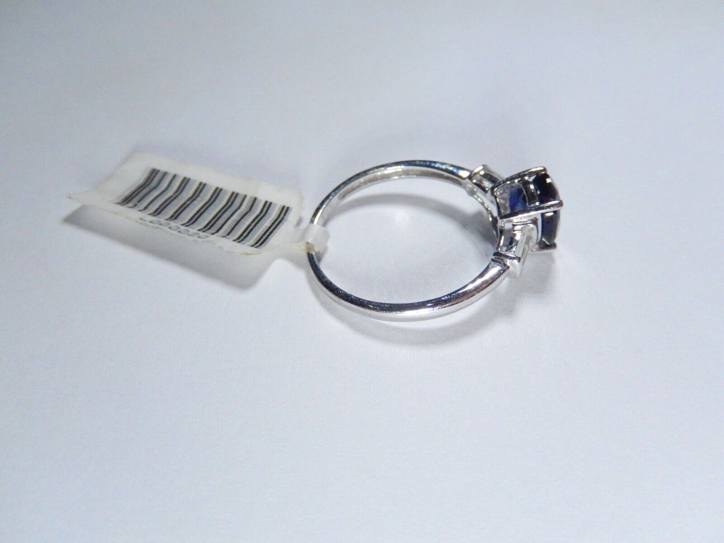 *NWT* 10k White Gold 1.5 CT Lab Created Blue and White Sapphire  Ring Size 7.25