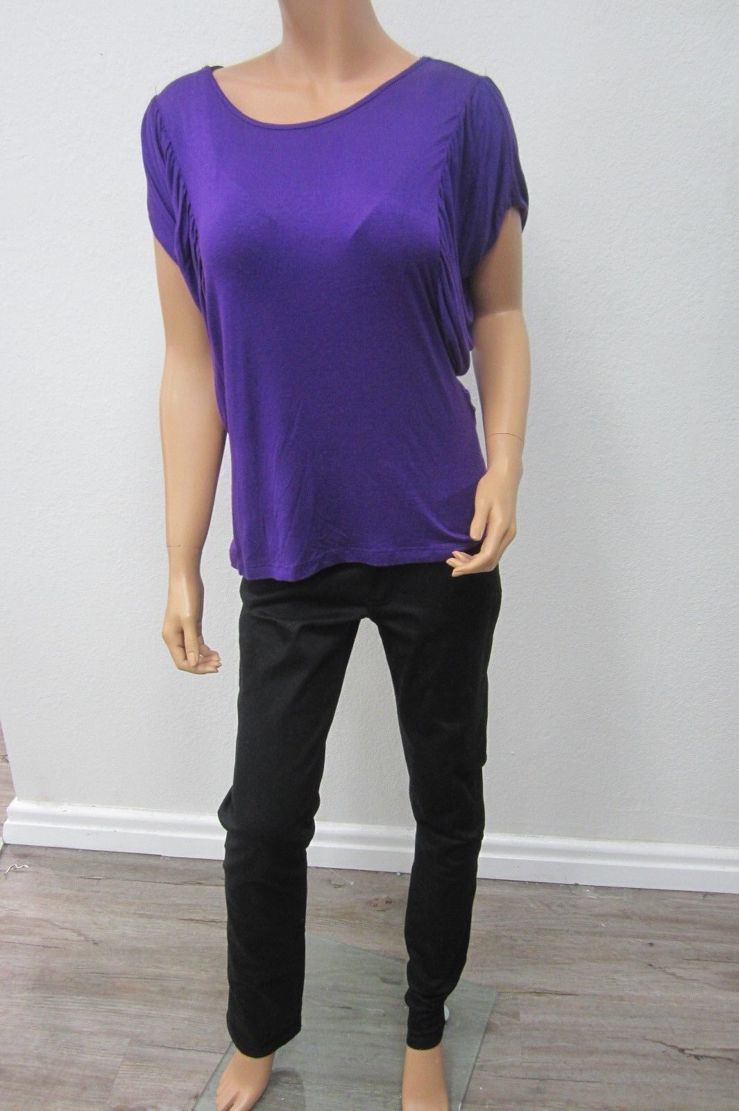 *NICE* R. Marks Top Purple  Women's Short Sleeve Top SUPER CUTE Size Medium