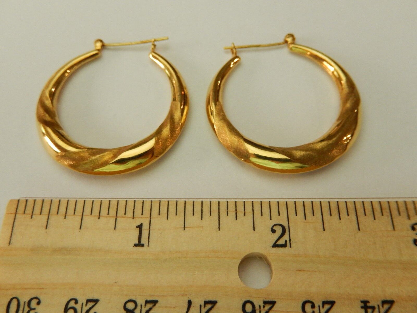 *LARGE* NEW 14K Solid Yellow Gold Decorative Design Earrings