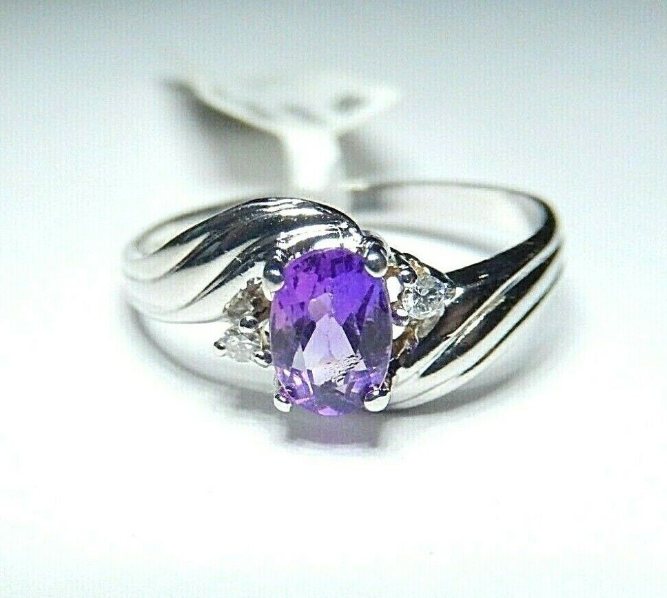 *NWT* 10k White Gold Oval Amethyst And Diamond Ring Size 6.5