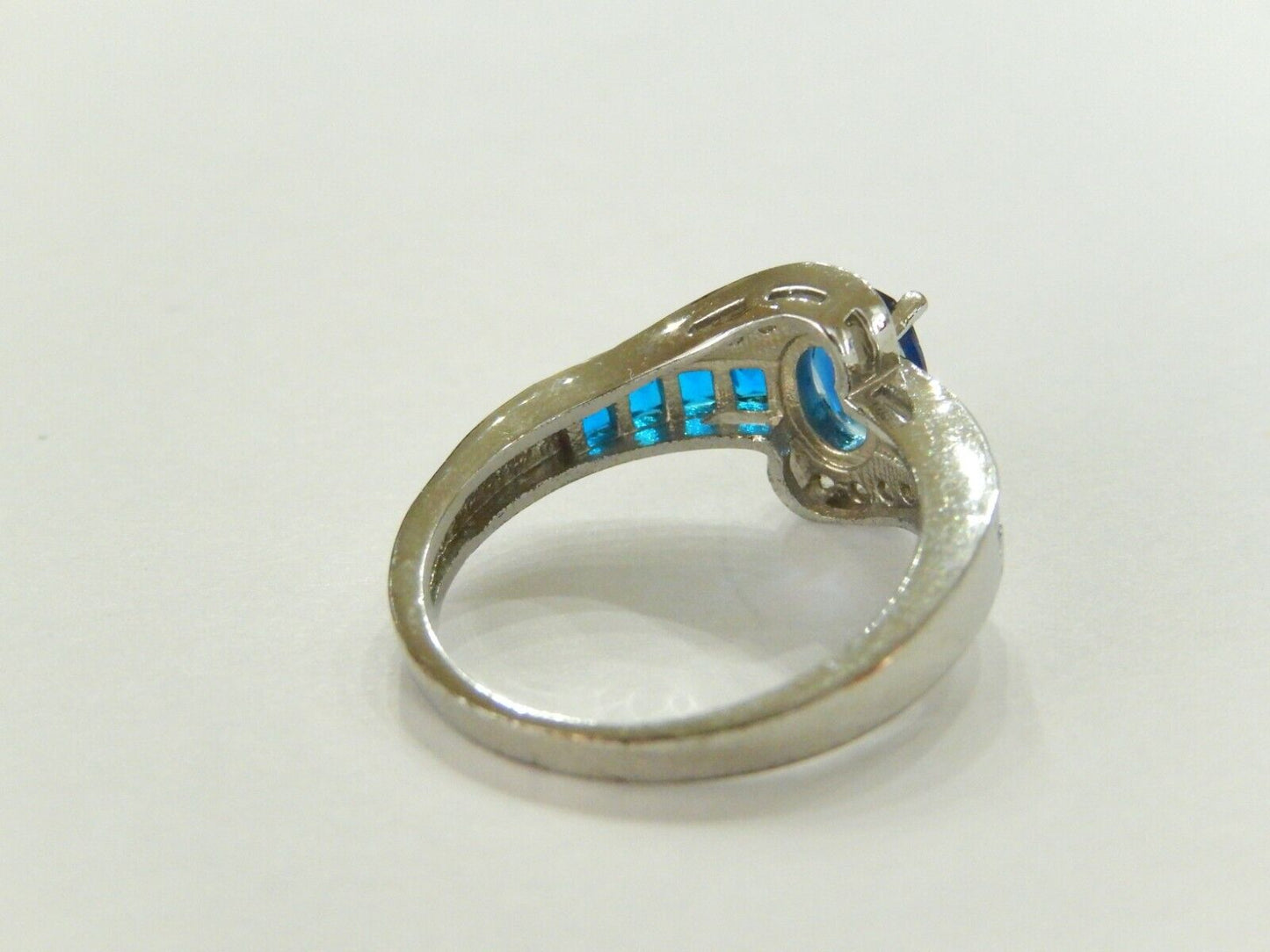 *VINTAGE* Sterling Silver Oval & Princess Cut Blue Sapphire With CZ Ring Size 7