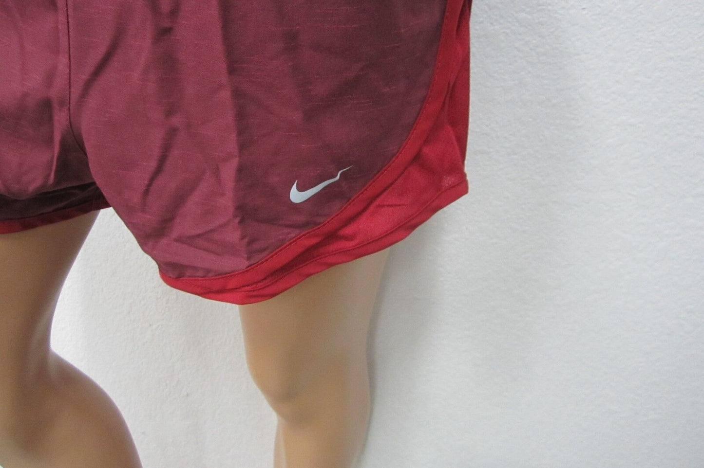 *NWT*  Nike Womens Dri-Fit Dry Tempo Running Lined Shorts Size XS