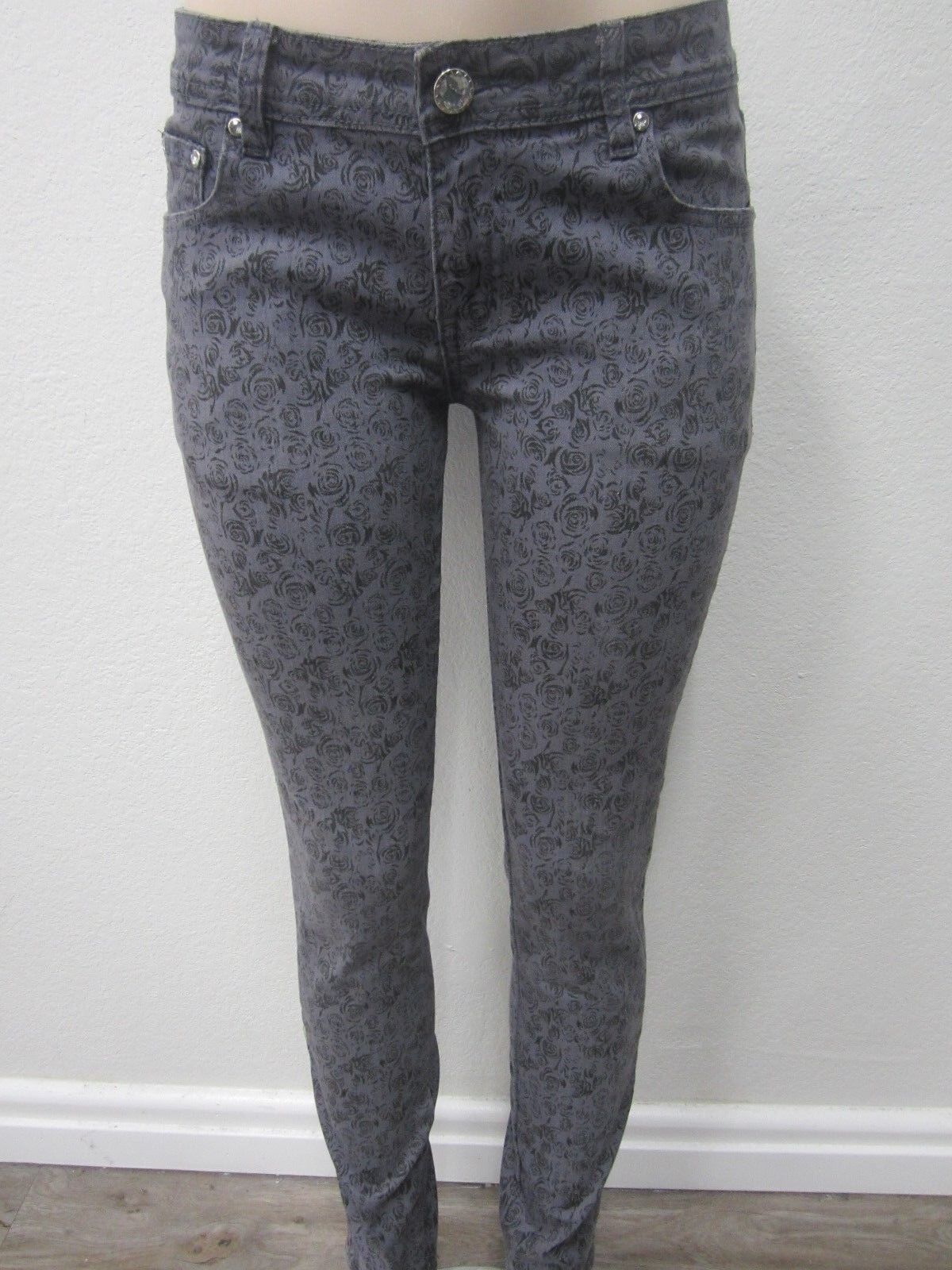 NWOT CRUNCH WELL-MADE RHINESTONE EMBELLISHED SKINNY STRETCH JEANS SZ 13 x 30