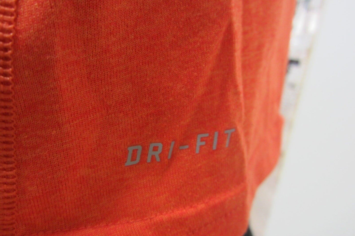 *VERY NICE*  Nike Women's Dri-Fit Short Sleeve T-Shirt  Size S