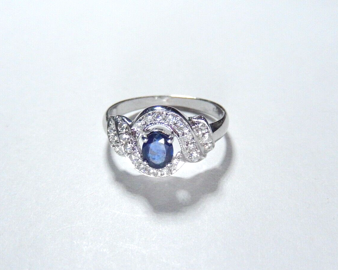 *NWT* 14k White Gold  Natural Oval Sapphire and VS Diamond Halo Ring Sz 6.75