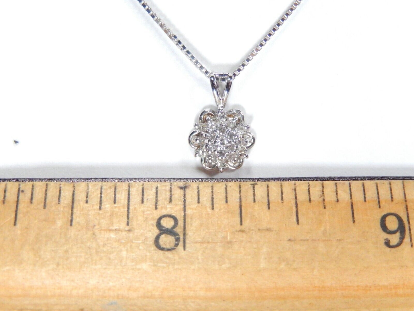 *VINTAGE*  14K White Gold Round 20 Natural Diamond Cluster Pendant w/18"chain