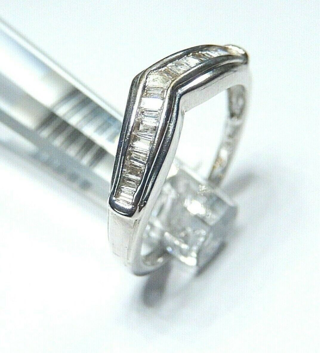 *NWT* 10k White Gold 1/3CT Baguette Cut Natural Diamond Wedding Ring Size 9